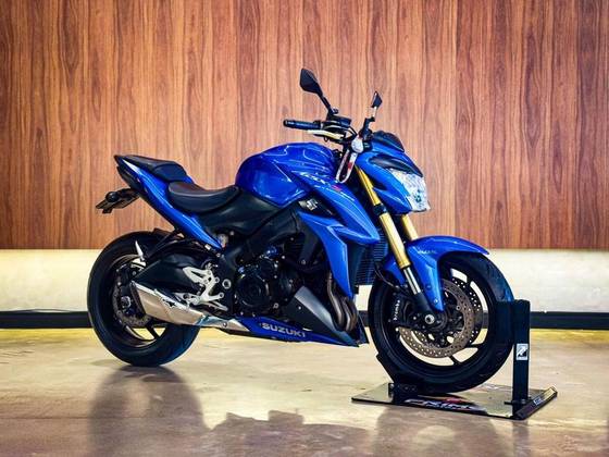 SUZUKI GSX-S1000 ABS SUZUKI GSX-S1000 ABS